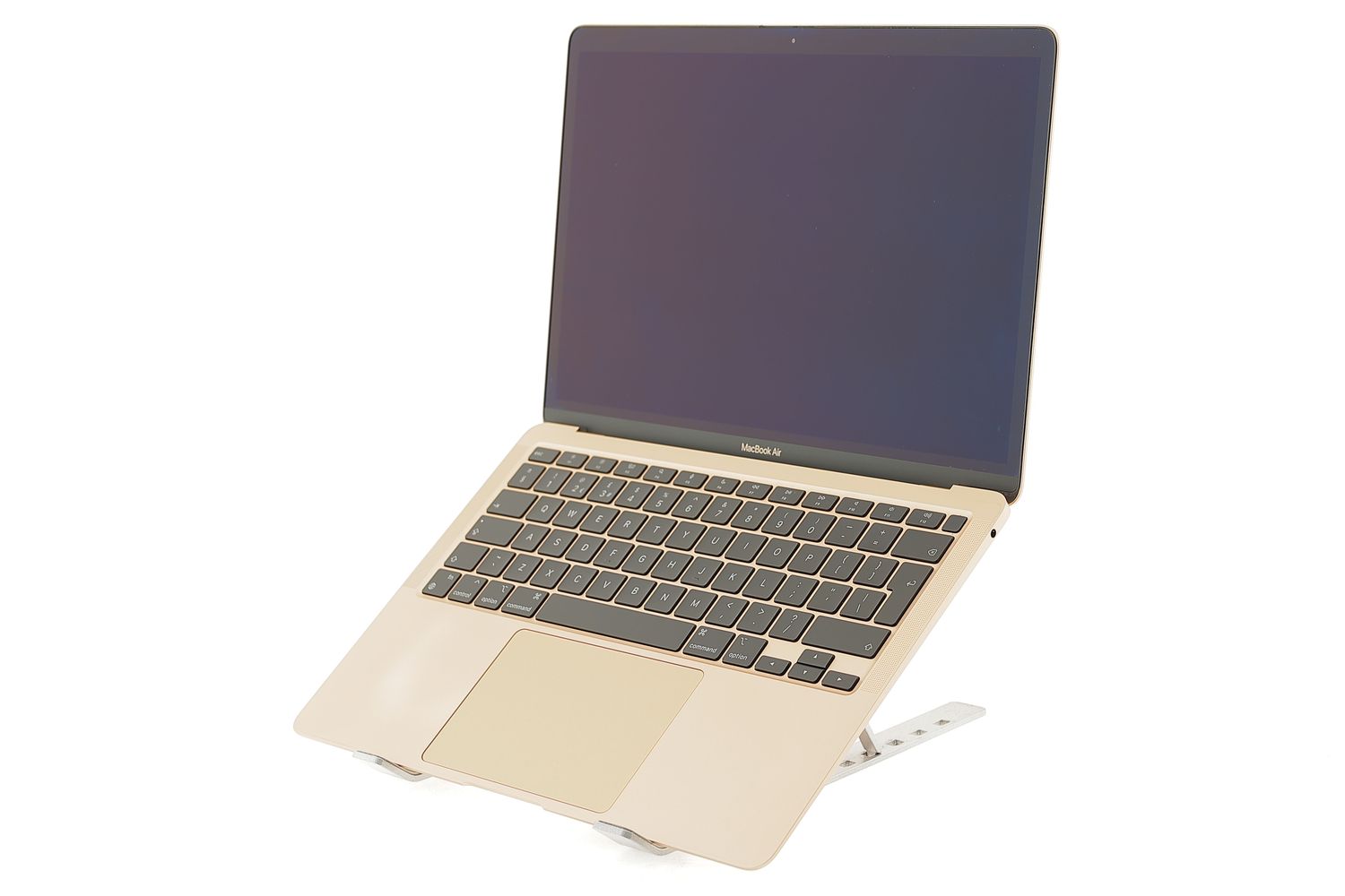 Apple MacBook Air 13″ 2020, i7 1.2 GHz, 16 GB, Intel Iris Plus 512 GB Gold - Много добро