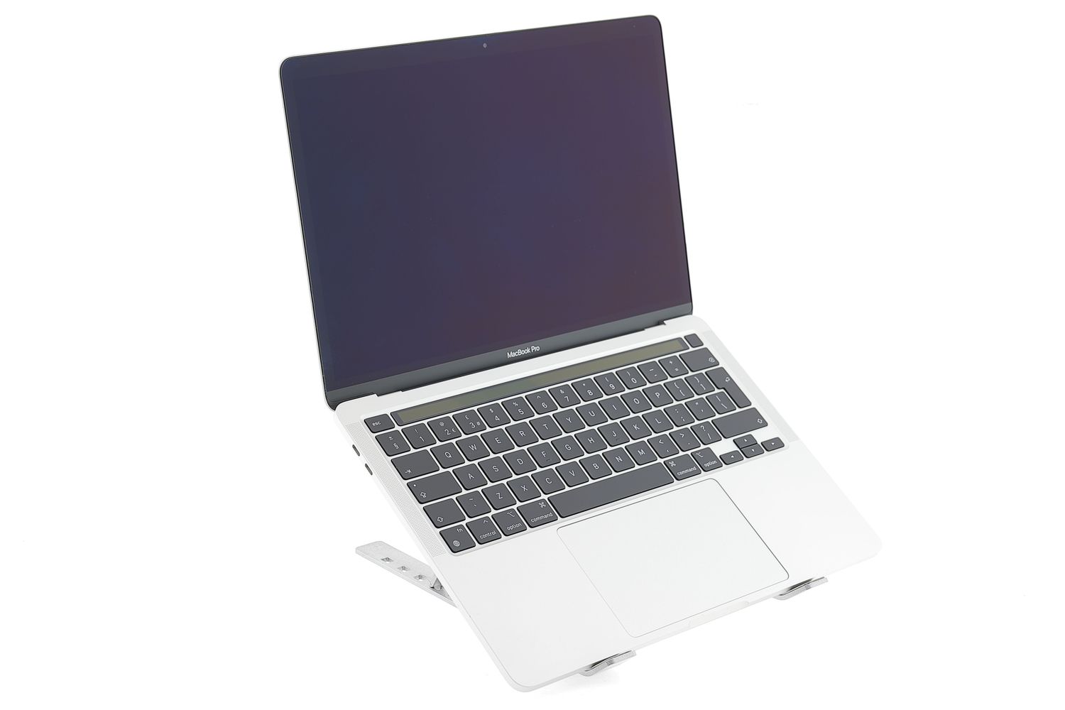 Apple MacBook Pro 13″ 2020, M1 8 Cores, 8 GB, 8 core GPU 256 GB Silver - Много добро