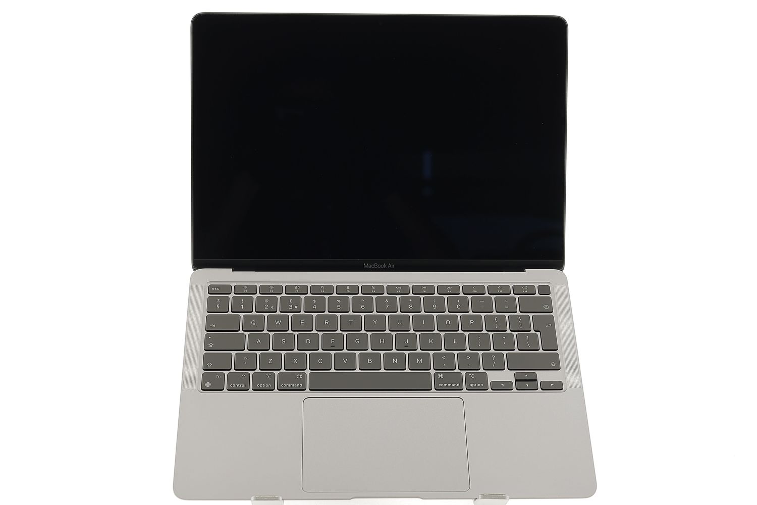 Apple MacBook Air 13″ 2020, M1 8 Cores, 8 GB, 7 core GPU 128 GB Space Gray - Kiváló