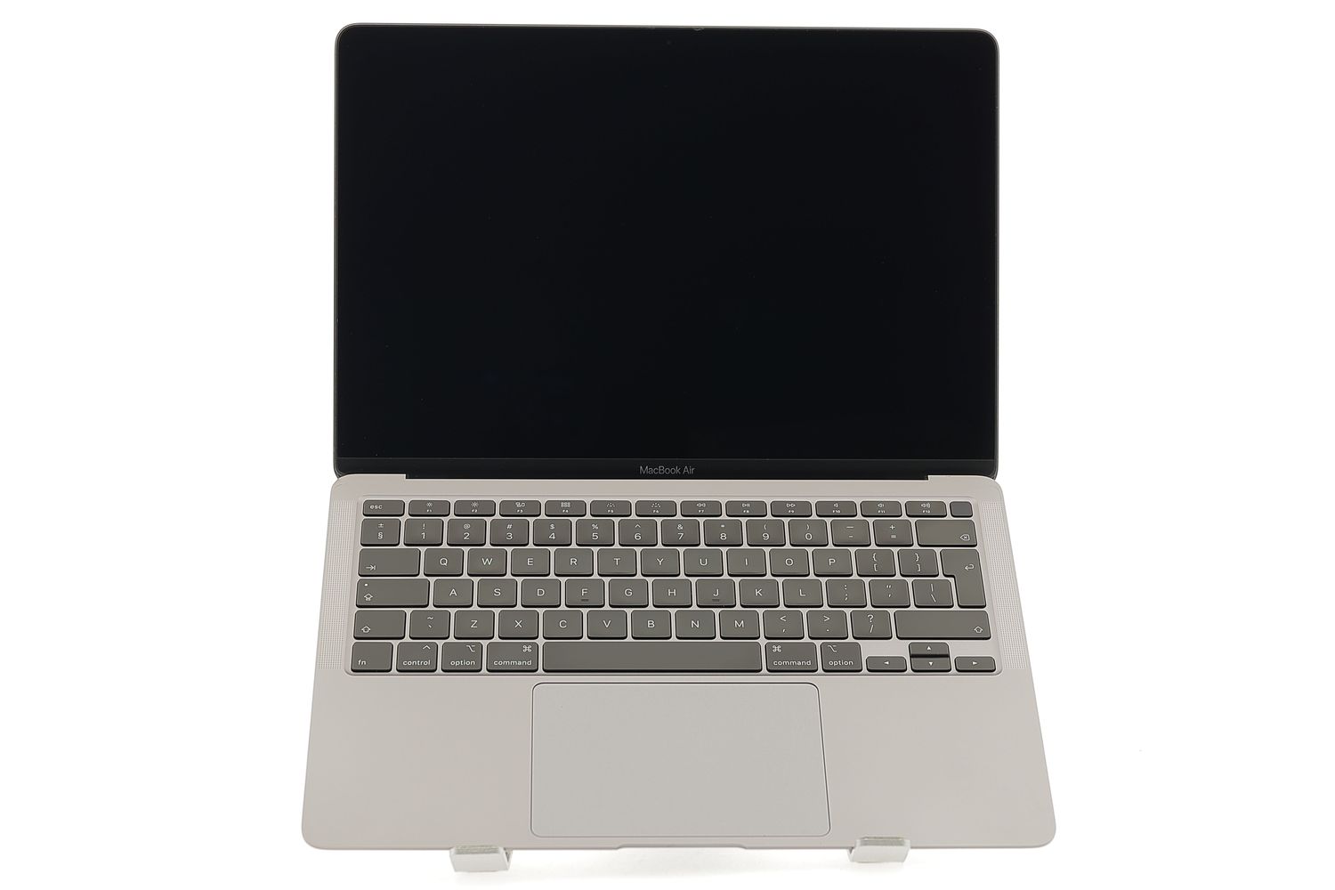 Apple MacBook Air 13″ 2020, i3 1.1 GHz, 8 GB, Intel Iris Plus 256 GB Space Gray - Nagyon jó