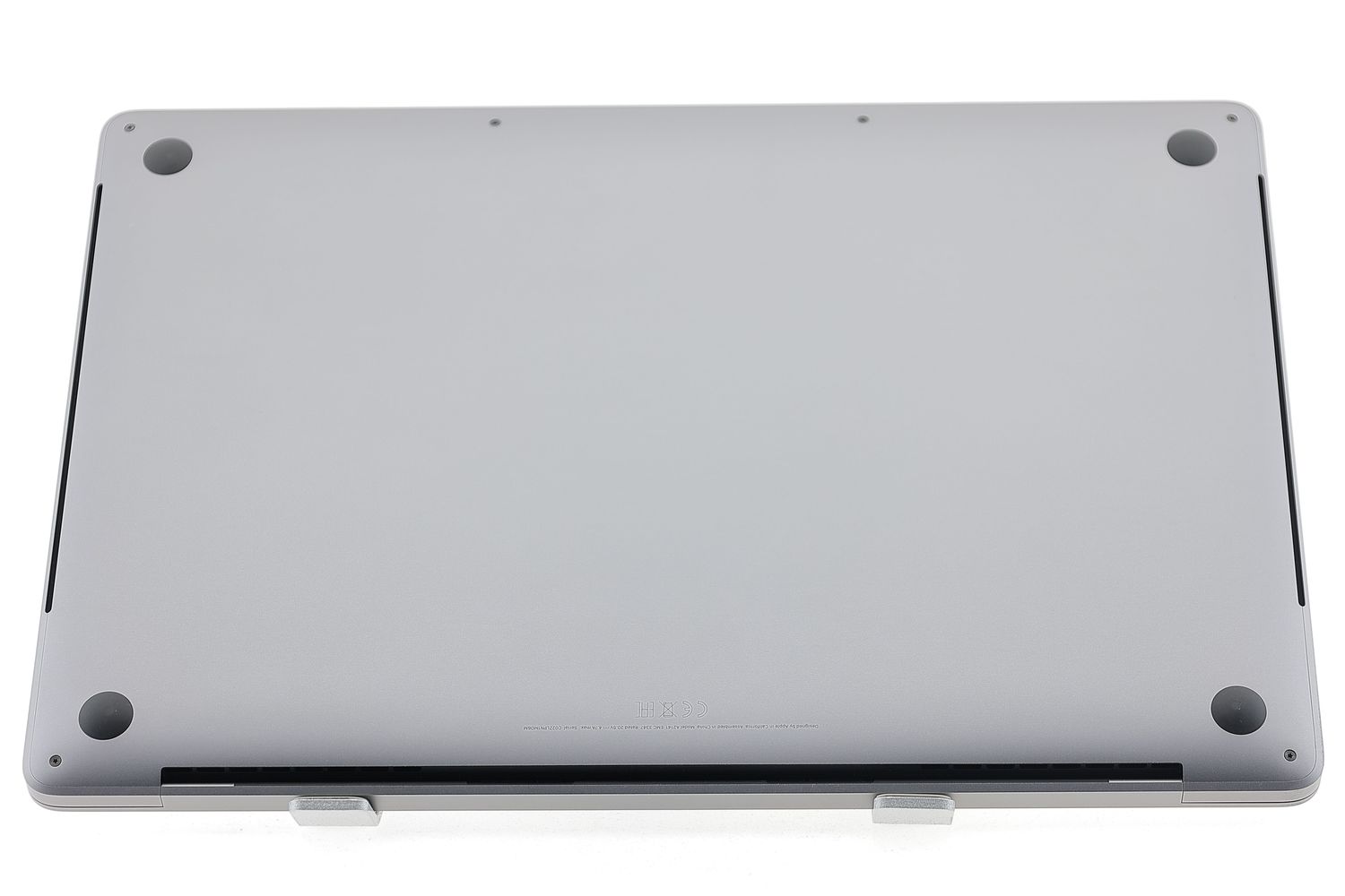Apple MacBook Pro 16″ Touch Bar 2019, i7 2.6 GHz, 16 GB, AMD Radeon Pro 5300M 512 GB Space Gray - Много добро