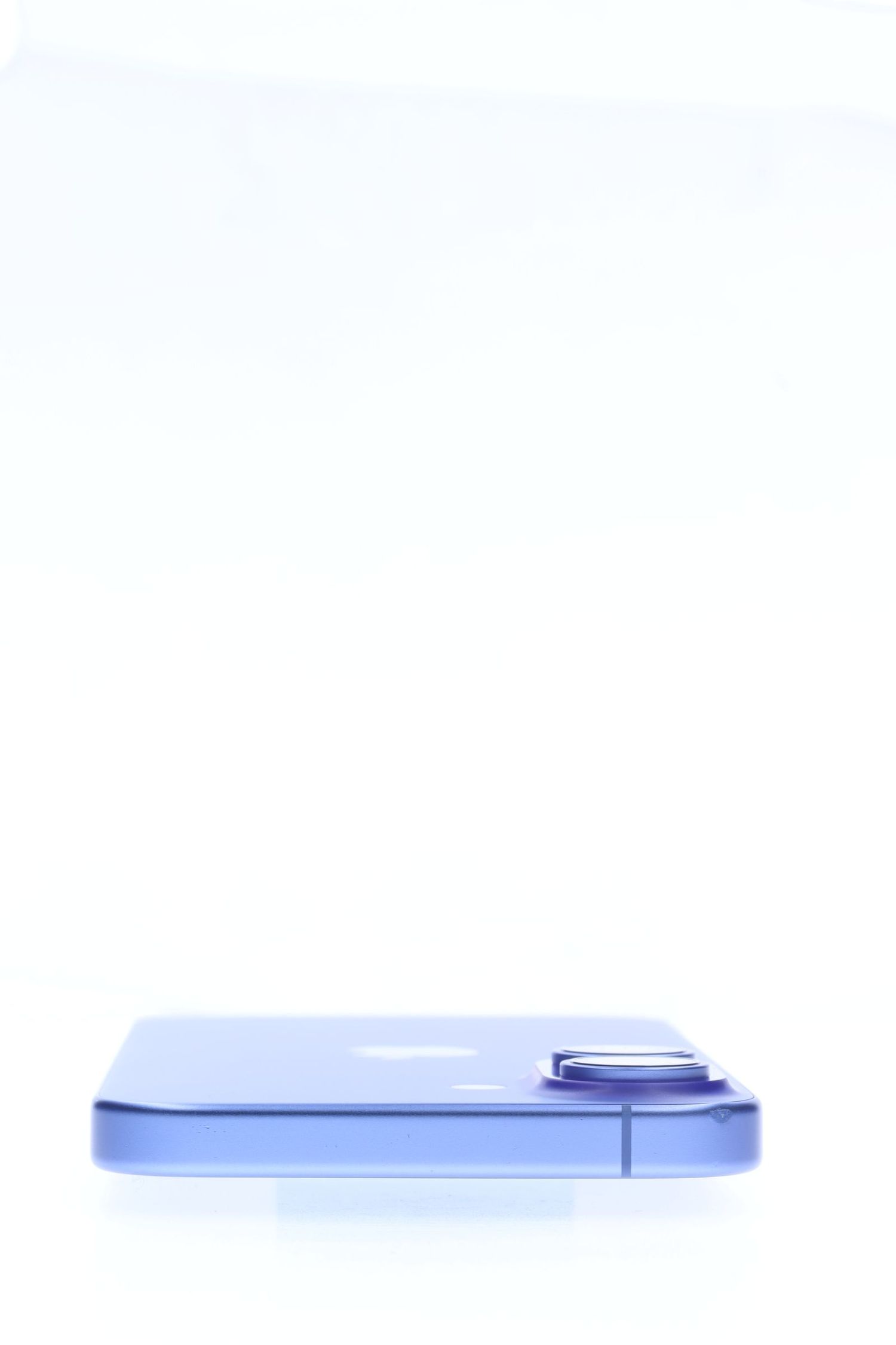 Apple iPhone 16 128 GB Ultramarine - Excelent