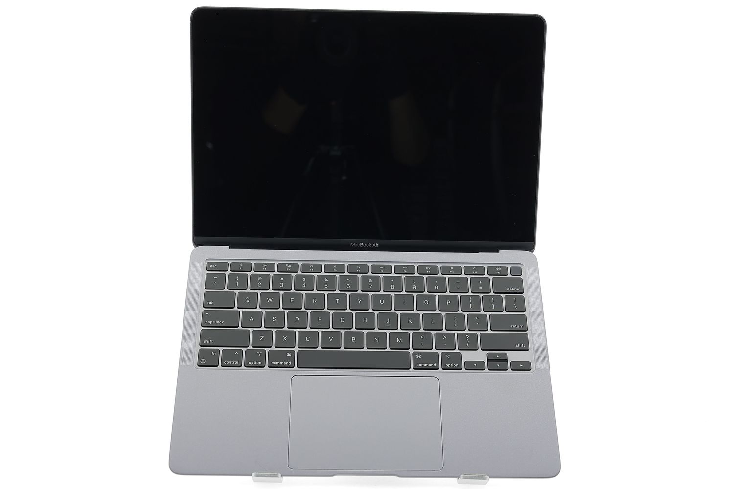 Apple MacBook Air 13″ 2020, i3 1.1 GHz, 8 GB, Intel Iris Plus 256 GB Space Gray - Excelent