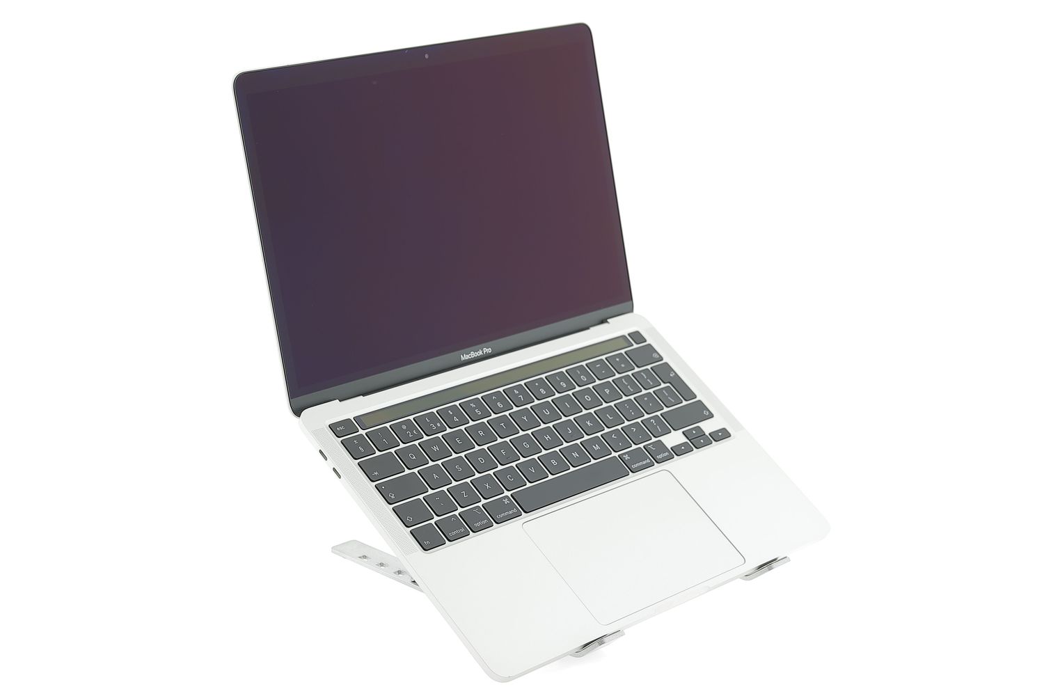 Apple MacBook Pro 13″ Touch Bar 2020, i7 1.7 GHz, 16 GB, Intel Iris Plus Graphics 645 256 GB Silver - Ca nou
