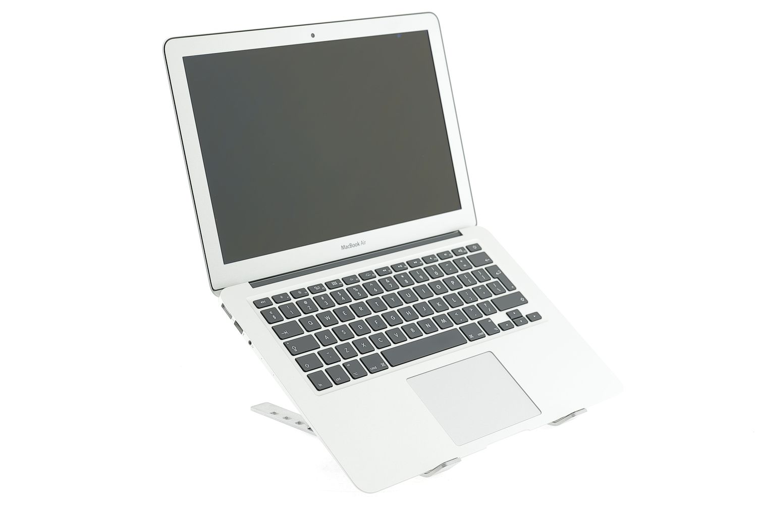 Apple MacBook Air 13″ 2017, i5 1.8 GHz, 8 GB, HD Graphics 6000 128 GB Silver - Отлично