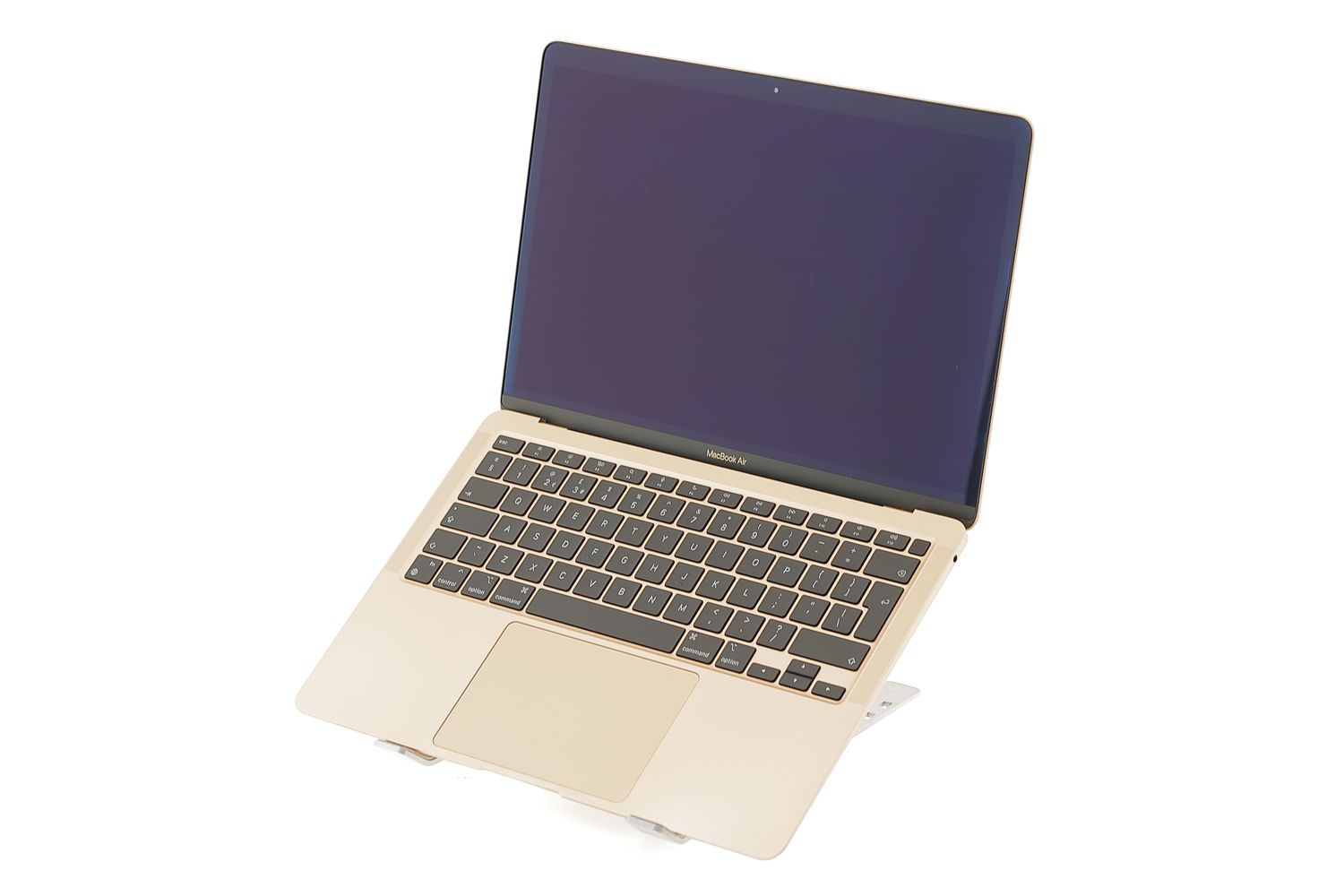 Apple MacBook Air 13″ 2020, M1 8 Cores, 8 GB, 8 core GPU 512 GB Gold - Újszerű