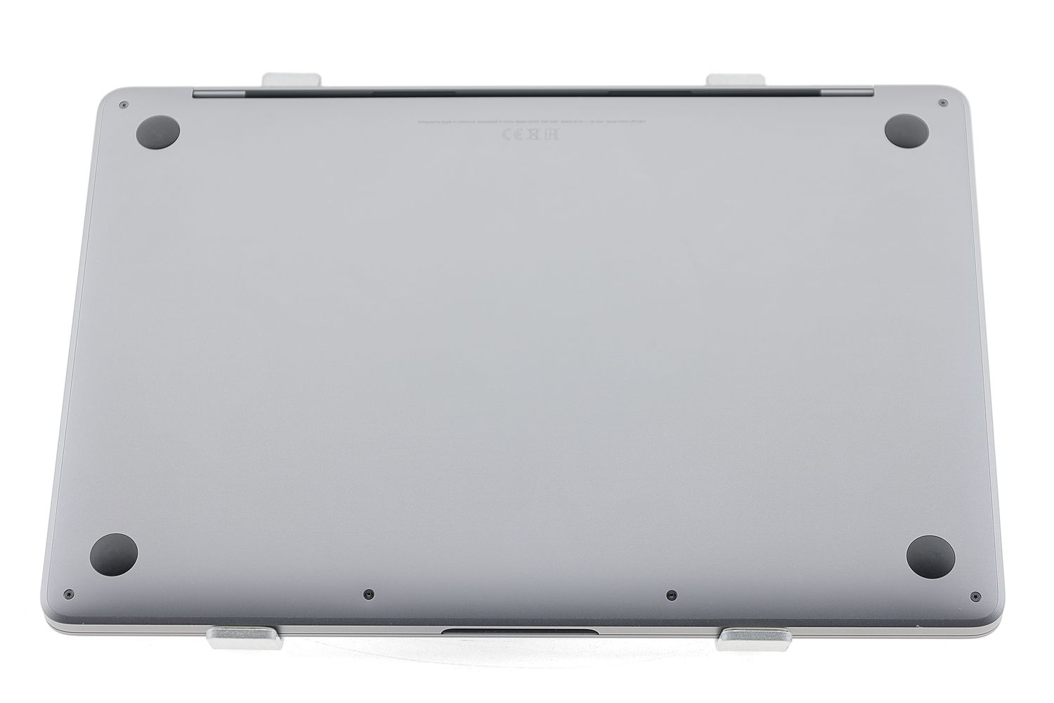 Apple MacBook Pro 13″ Touch Bar 2019, i5 1.4 GHz, 8 GB, Iris Plus Graphics 645 128 GB Space Gray