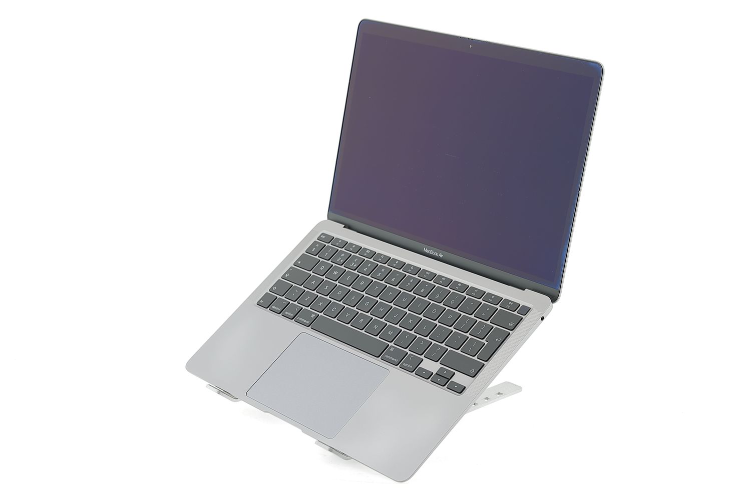 Apple MacBook Air 13″ 2020, i3 1.1 GHz, 8 GB, Intel Iris Plus 256 GB Space Gray