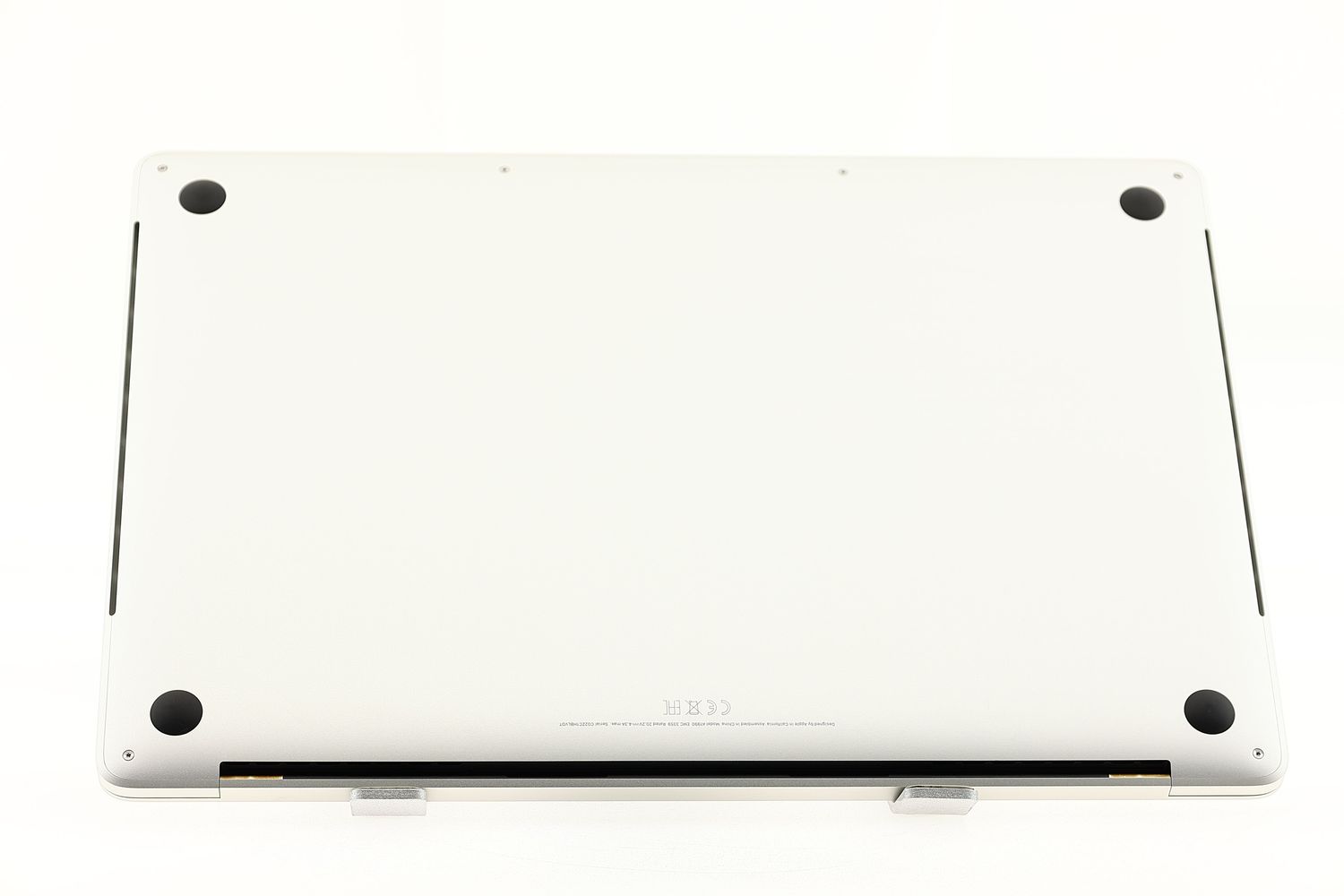 Apple MacBook Pro 15″ Touch Bar 2019, i7 2.6 GHz, 32 GB, AMD Radeon Pro 555X 512 GB Space Gray - Като нов