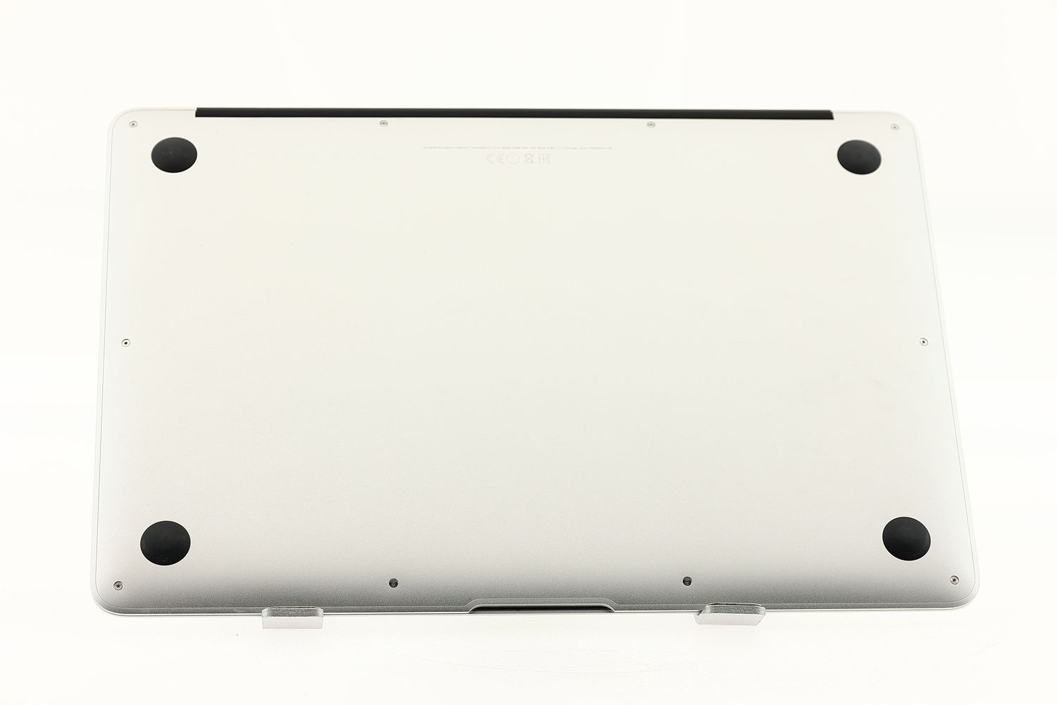 Apple MacBook Air 13″ 2017, i5 1.8 GHz, 8 GB, HD Graphics 6000 256 GB Silver - Като нов