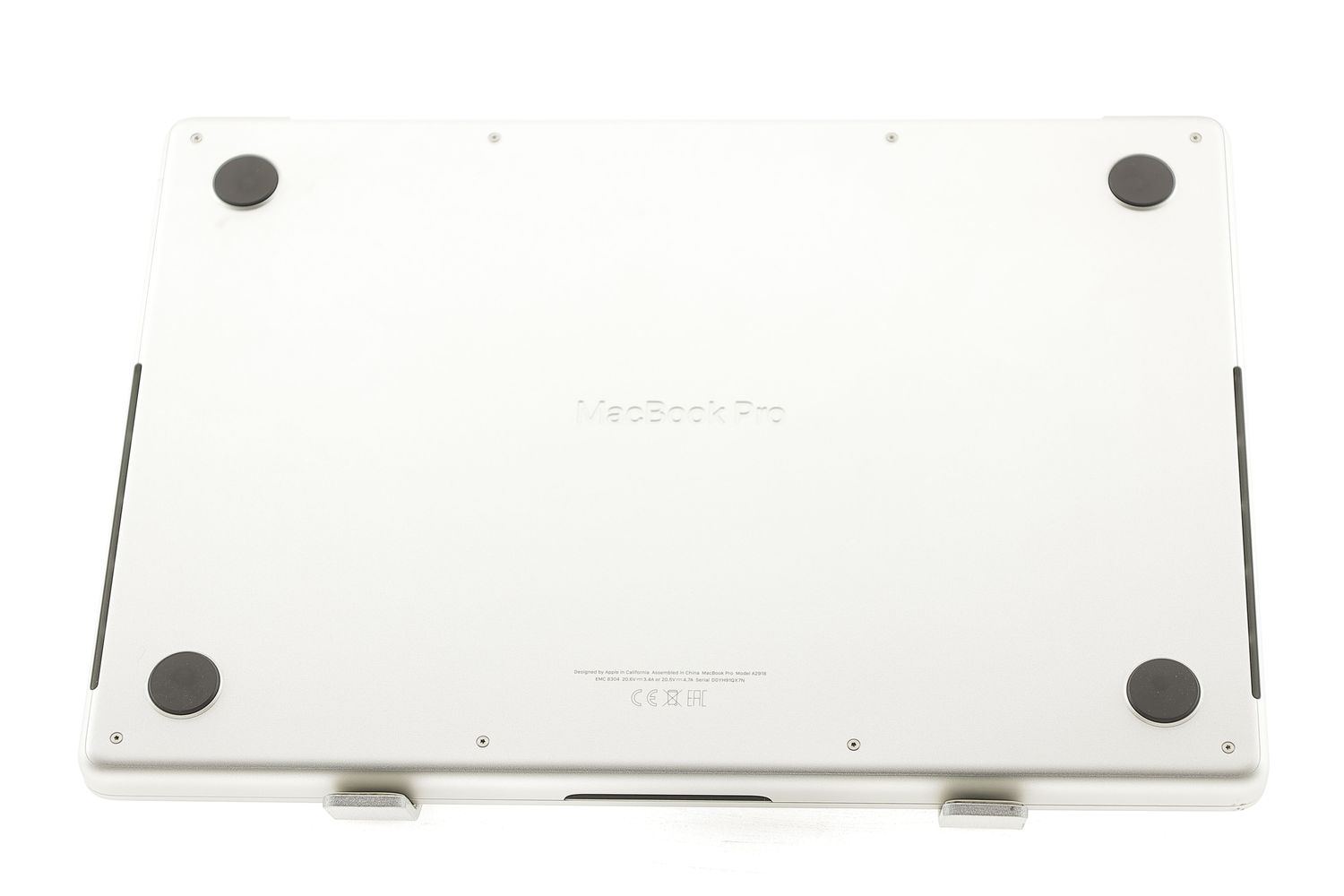 Apple MacBook Pro 14″ 2023, M3 8 Cores, 8 GB, 10 core GPU 512 GB Silver