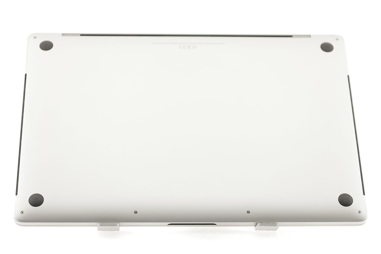 Apple MacBook Pro 16″ Touch Bar 2019, i7 2.6 GHz, 16 GB, AMD Radeon Pro 5300M 512 GB Silver - Много добро