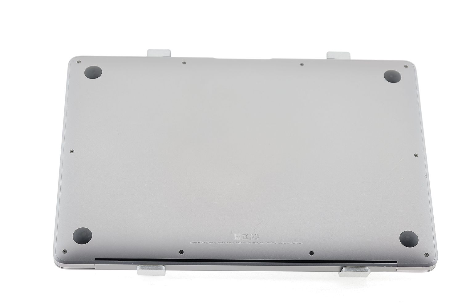 Apple MacBook Air 13″ 2020, M1 8 Cores, 8 GB, 7 core GPU 256 GB Space Gray