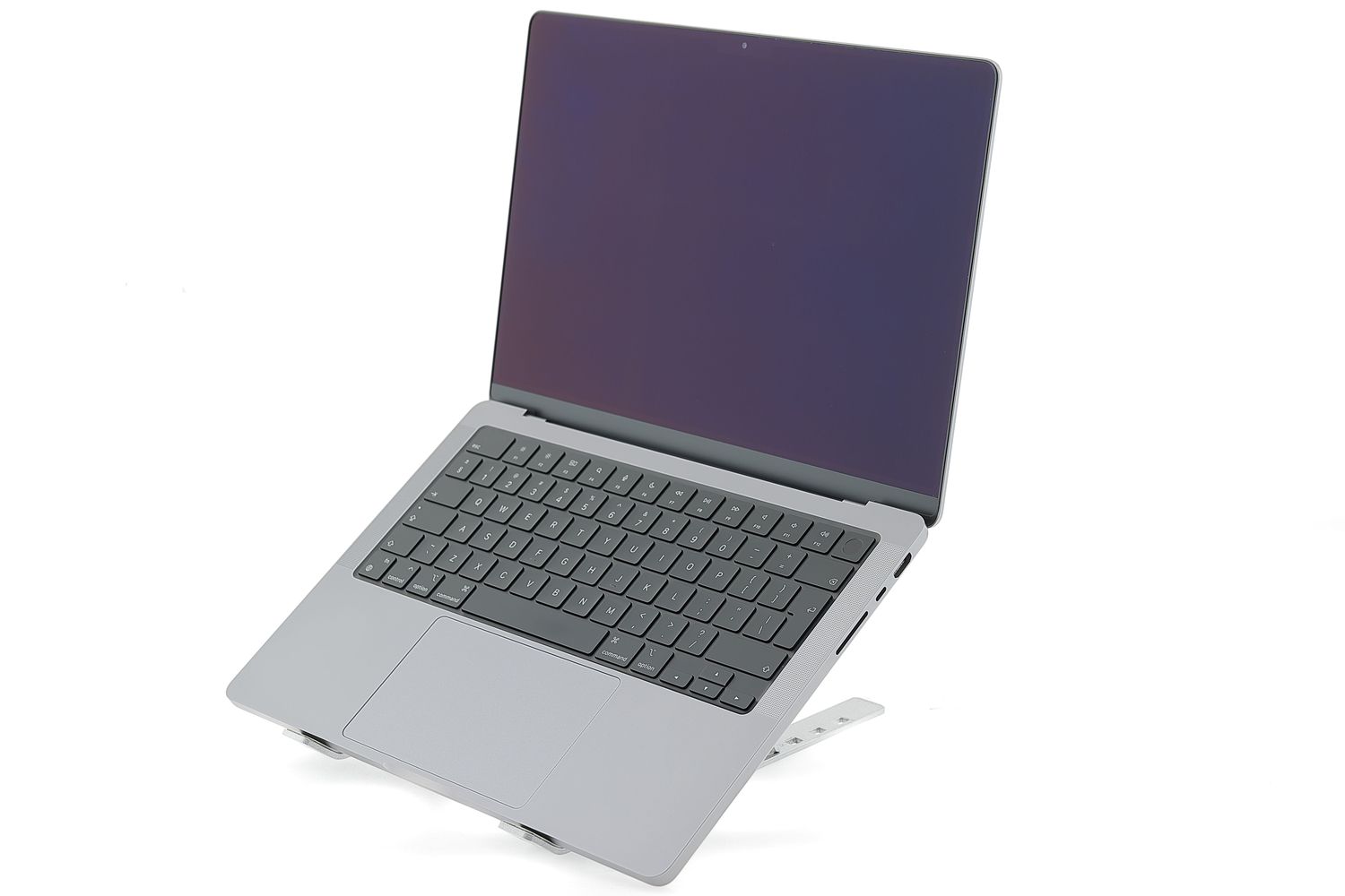 Apple MacBook Pro 14″ 2023, M2 Pro 10 Cores, 16 GB, 16 core GPU 512 GB Space Gray - Kiváló