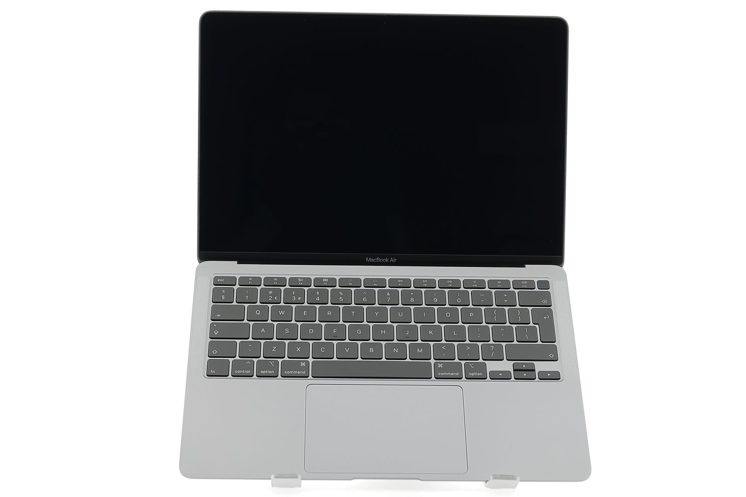 Apple MacBook Air 13″ 2020, i3 1.1 GHz, 8 GB, Intel Iris Plus 256 GB Space Gray - Foarte bun
