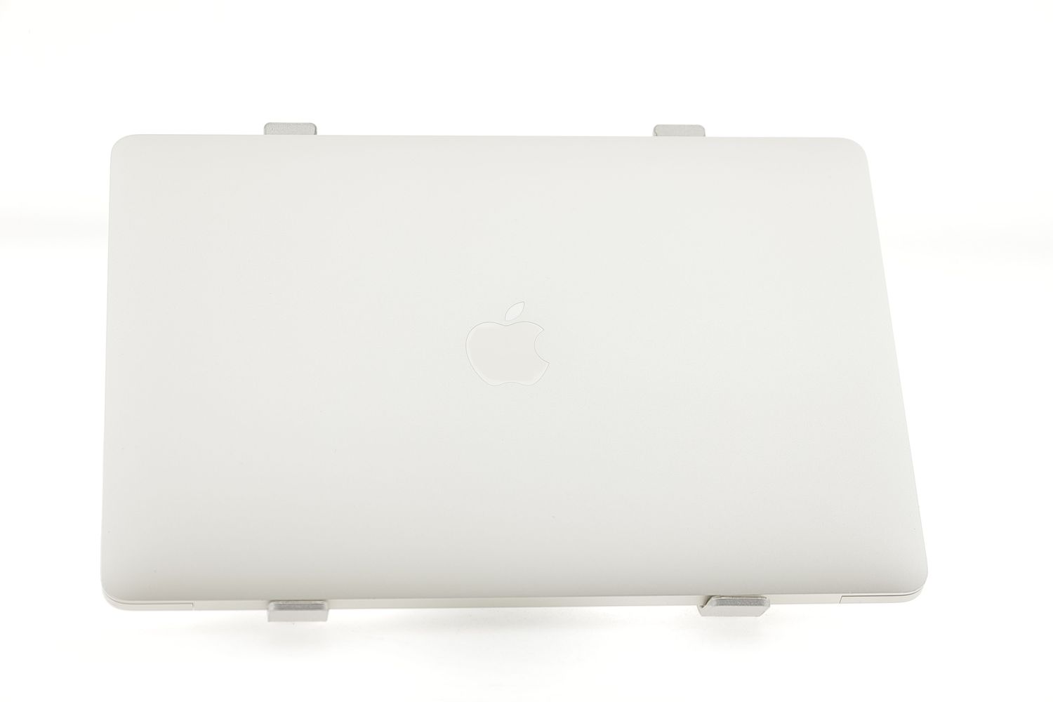 Apple MacBook Pro 13″ Touch Bar 2017, i5 3.1 GHz, 8 GB, Intel Iris Plus Graphics 650 512 GB Silver - Újszerű