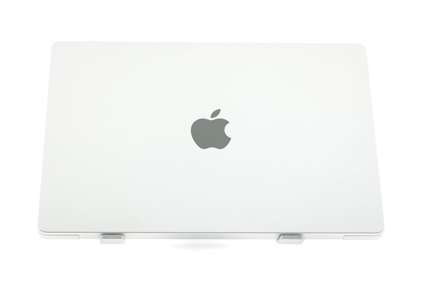 Apple MacBook Pro 14″ 2023, M3 8 Cores, 8 GB, 10 core GPU 512 GB Silver - Като нов