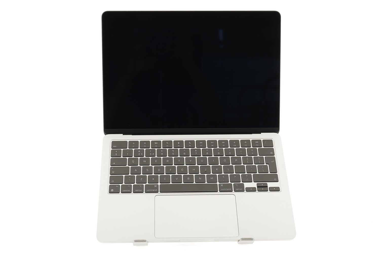 Apple MacBook Air 13″ 2022, M2 8 Cores, 8 GB, 8 core GPU 256 GB Silver - Ca nou