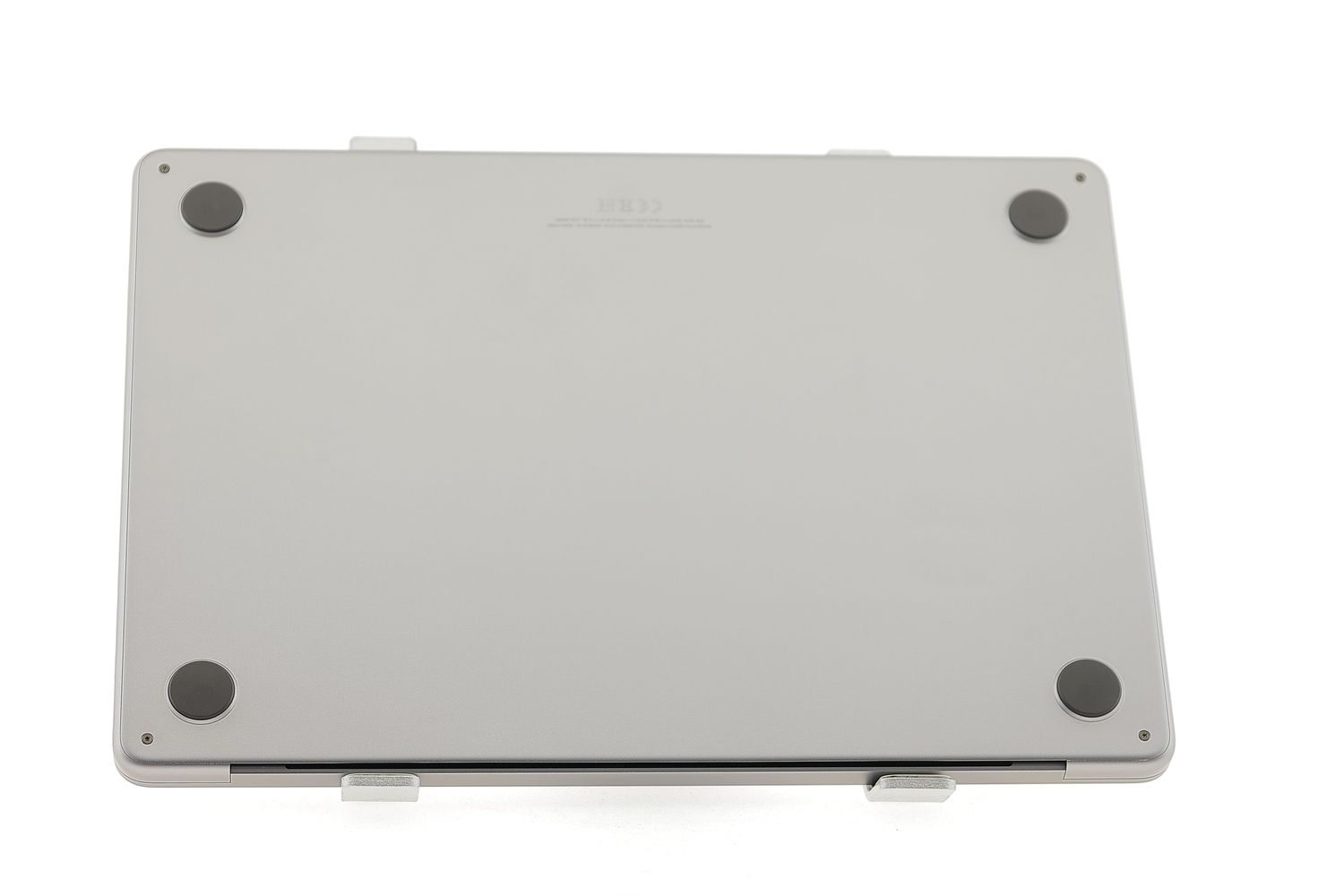 Apple MacBook Air 13″ 2022, M2 8 Cores, 8 GB, 8 core GPU 256 GB Space Gray - Като нов