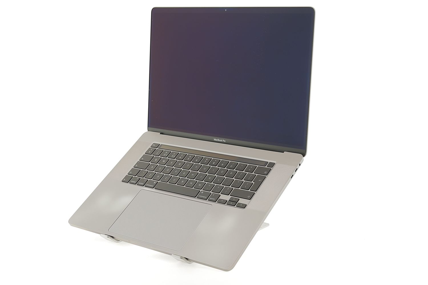Apple MacBook Pro 16″ Touch Bar 2019, i7 2.6 GHz, 32 GB, AMD Radeon Pro 5300M 512 GB Space Gray - Excelent