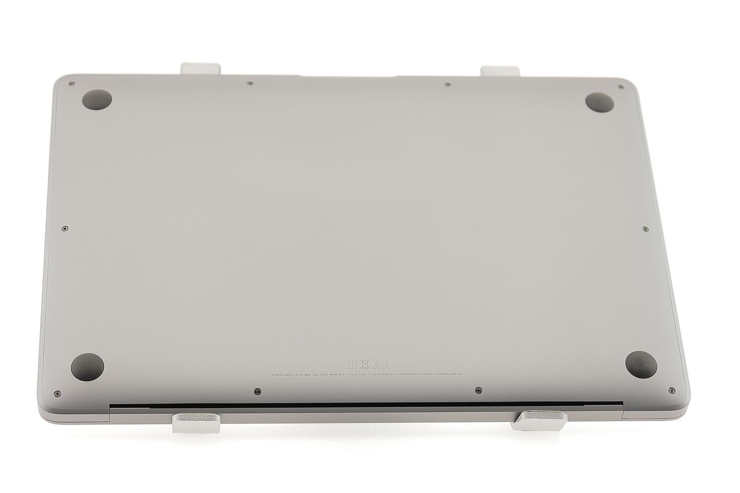 Apple MacBook Air 13″ 2020, M1 8 Cores, 8 GB, 8 core GPU, Space