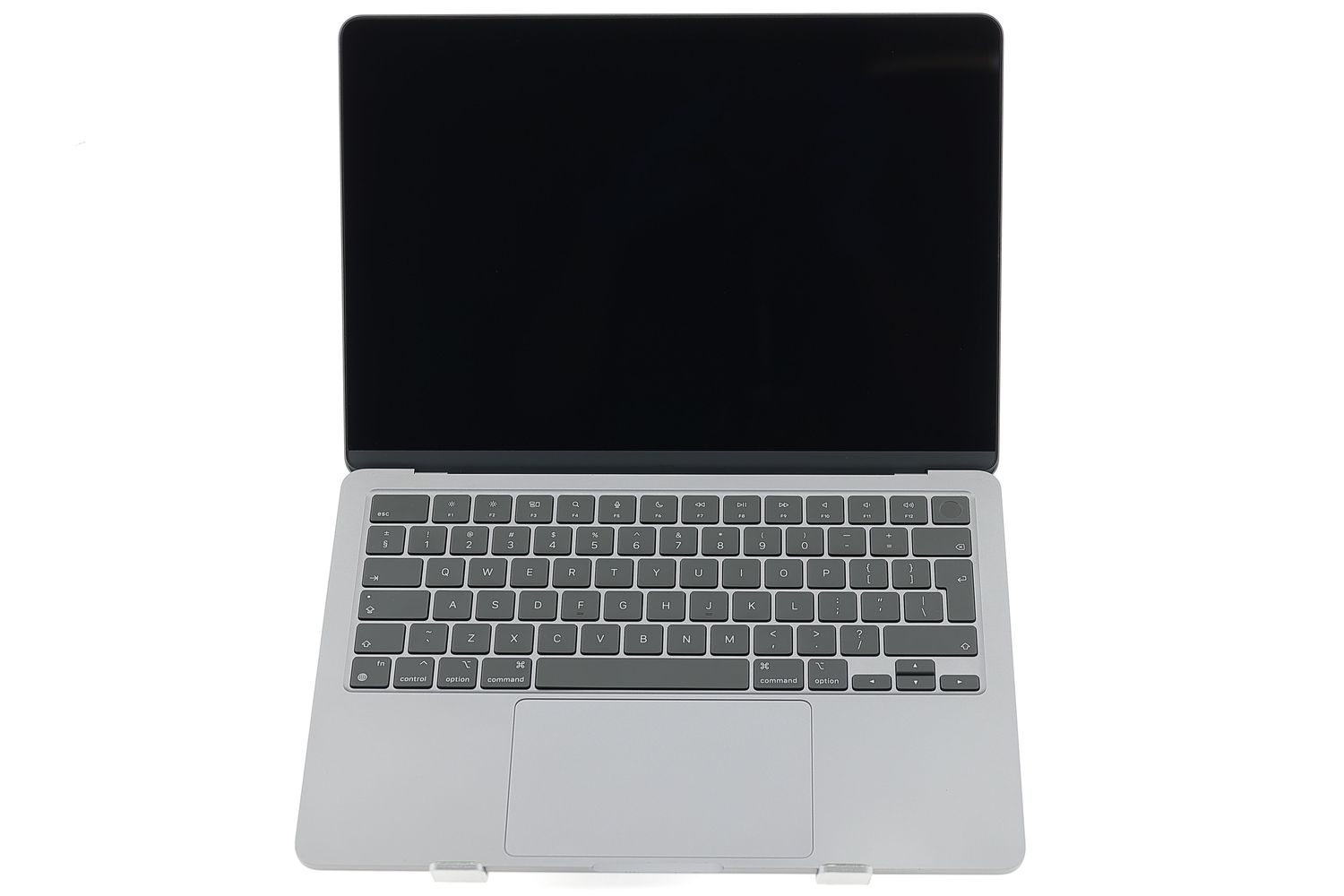 Apple MacBook Air 13″ 2022, M2 8 Cores, 8 GB, 8 core GPU 256 GB Space Gray - Като нов