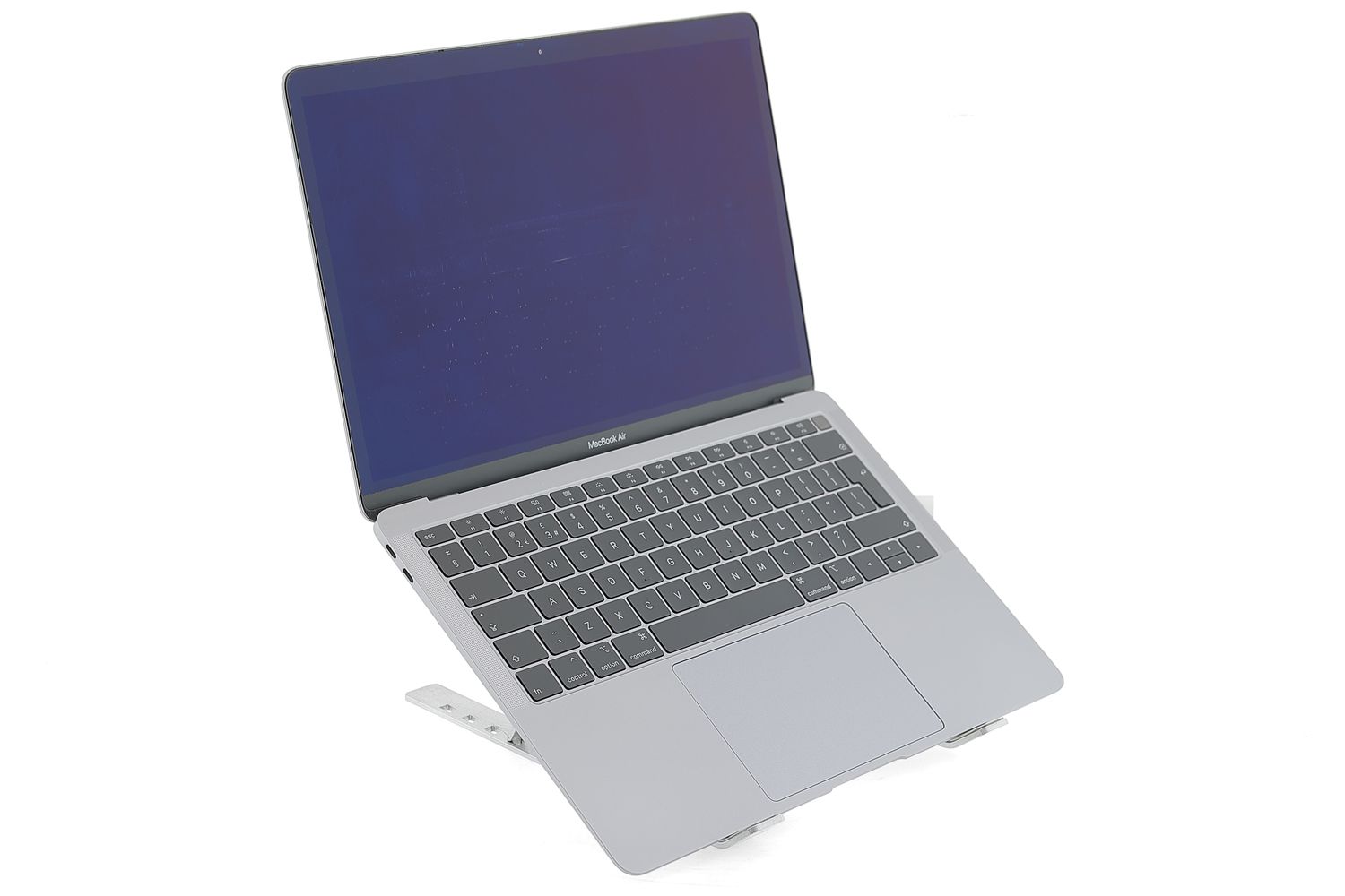 Apple MacBook Air 13″ 2018, i5 1.6 GHz, 8 GB, Intel UHD Graphics 617 128 GB Space Gray