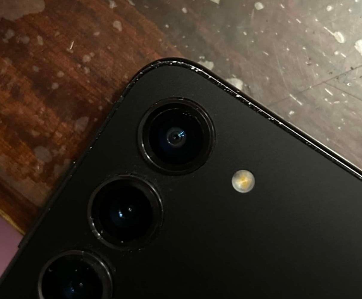 64829