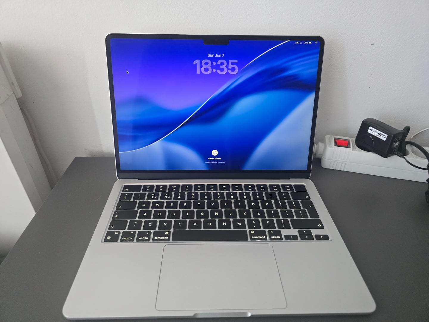 Apple MacBook Air 13″ 2020, M1 8 Cores, 8 GB, 7 core GPU, Space