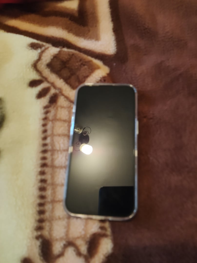 Apple, iPhone 15 Pro Telefoane cu pana la -40% mai ieftine | Flip.ro