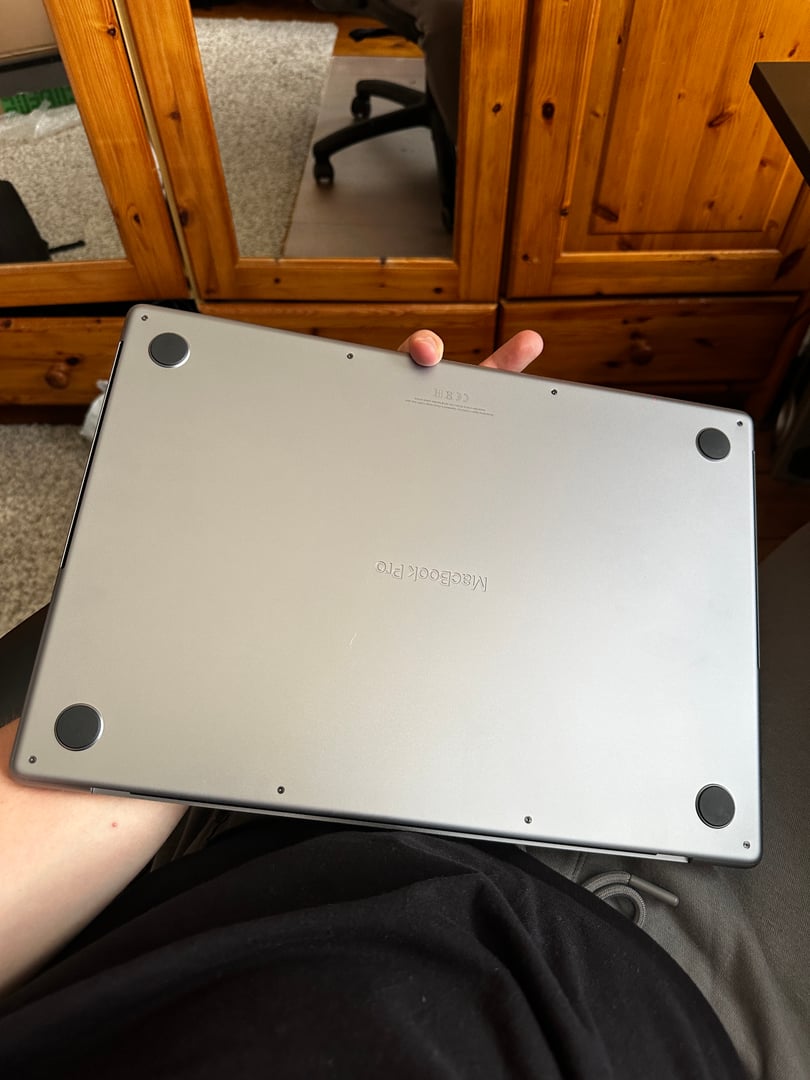 Apple MacBook Pro 14″ 2021, M1 Pro 10 Cores, 32 GB, 16 core GPU