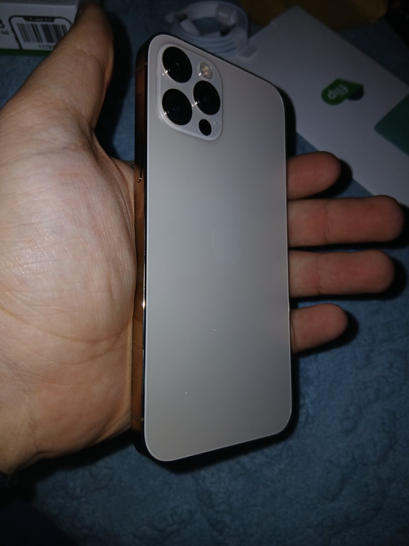 Apple, iPhone 16e Telefoane cu pana la -40% mai ieftine | Flip.ro