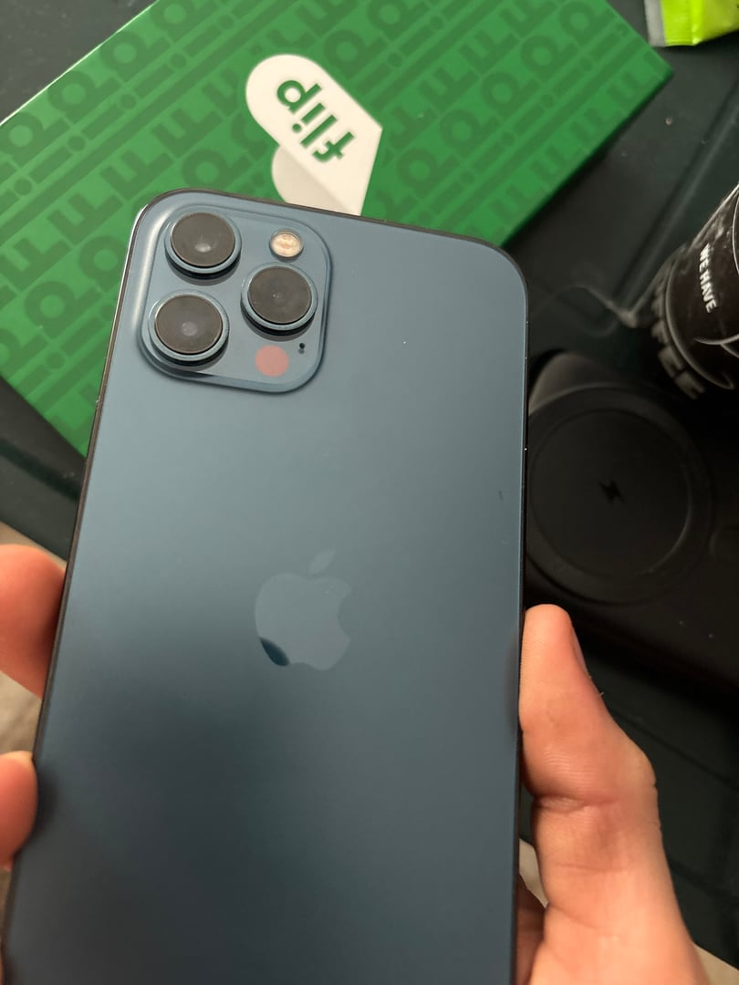 Apple, iPhone 15 Pro Telefoane cu pana la -40% mai ieftine | Flip.ro