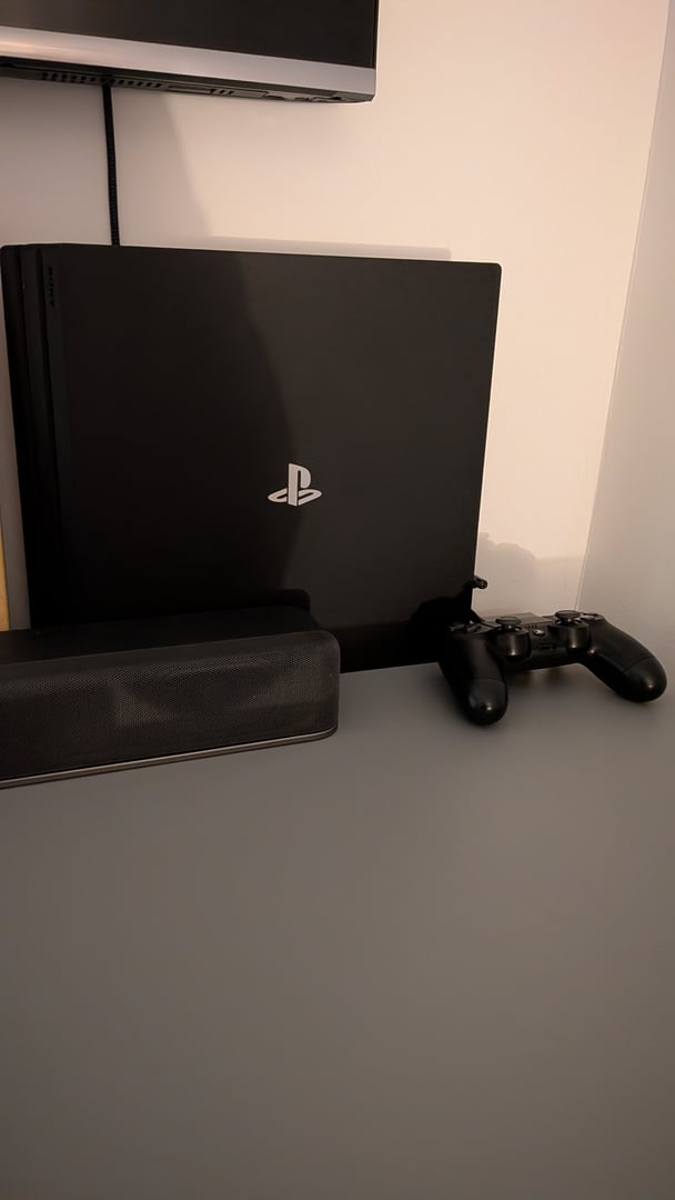 Sony PlayStation 4 Slim, Black, 1 TB - de la 699 lei