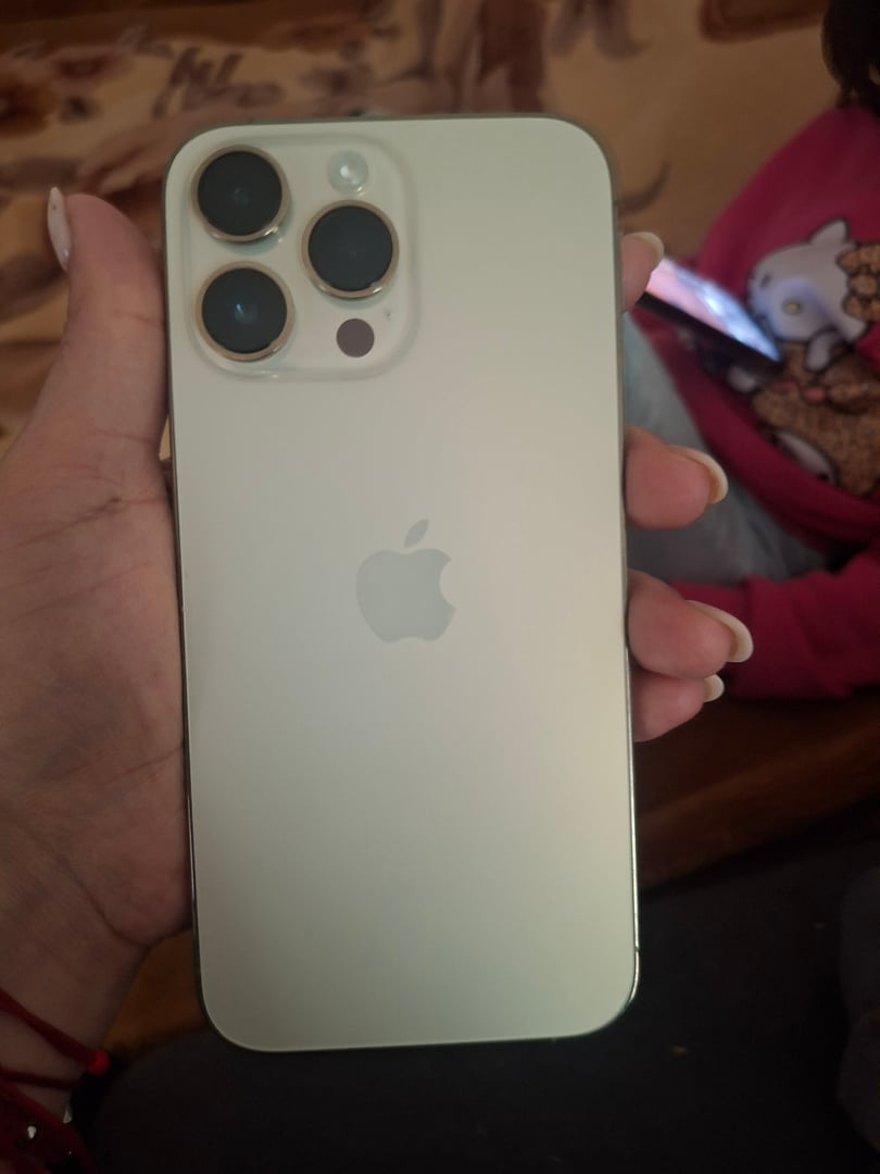 Apple, iPhone 14 Pro Telefoane cu pana la -40% mai ieftine | Flip.ro Apple, iPhone 14 Pro Telefoane cu pana la -40% mai ieftine | Flip.ro