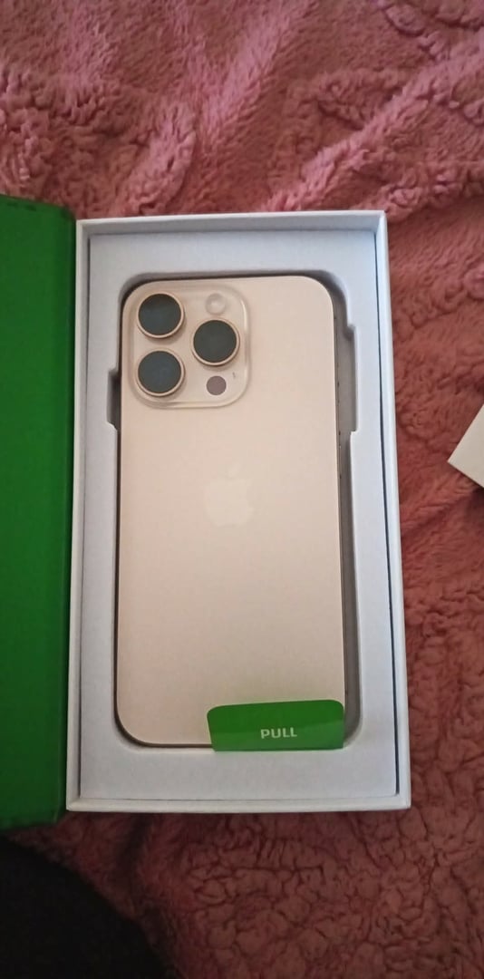 Apple iPhone 15 Pro Max, Black Titanium, 512 GB - de la 3.939 lei